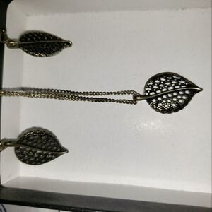 Bracelet and earrings 